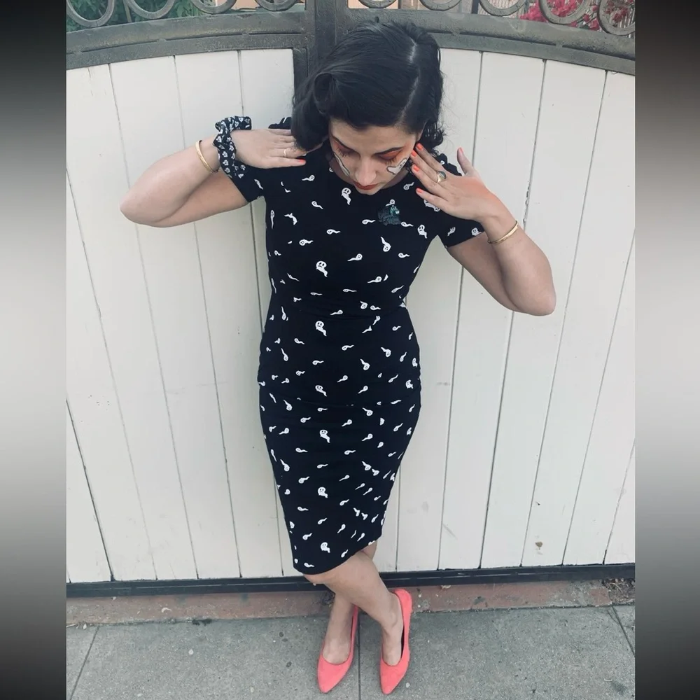 UV Retro Ghost Wiggle Dress - Picture 2 of 8